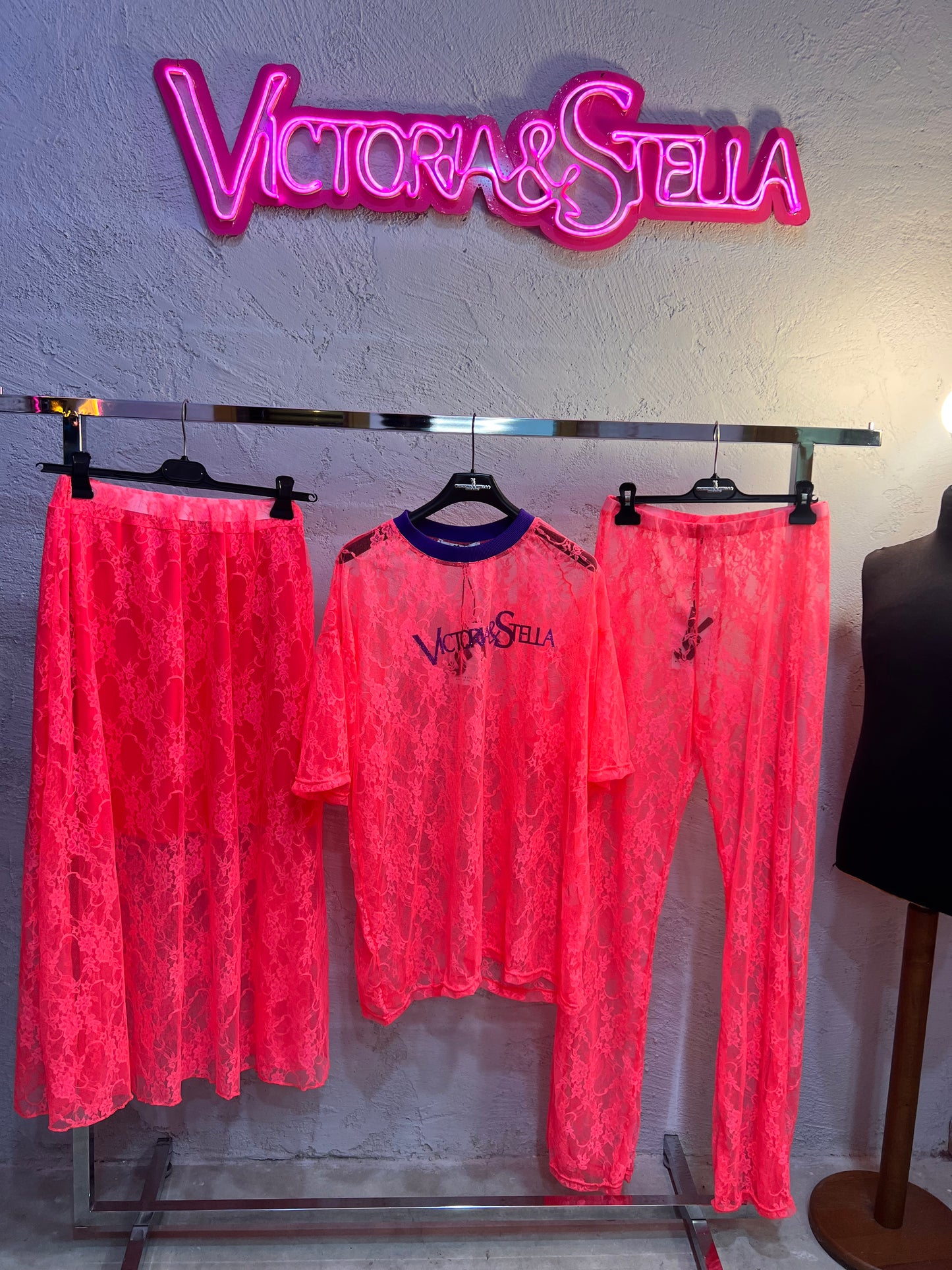 Pants o Gonna in Pizzo Corallo Fluo
