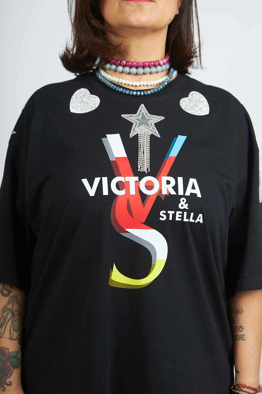 T-shirt Lovely nera