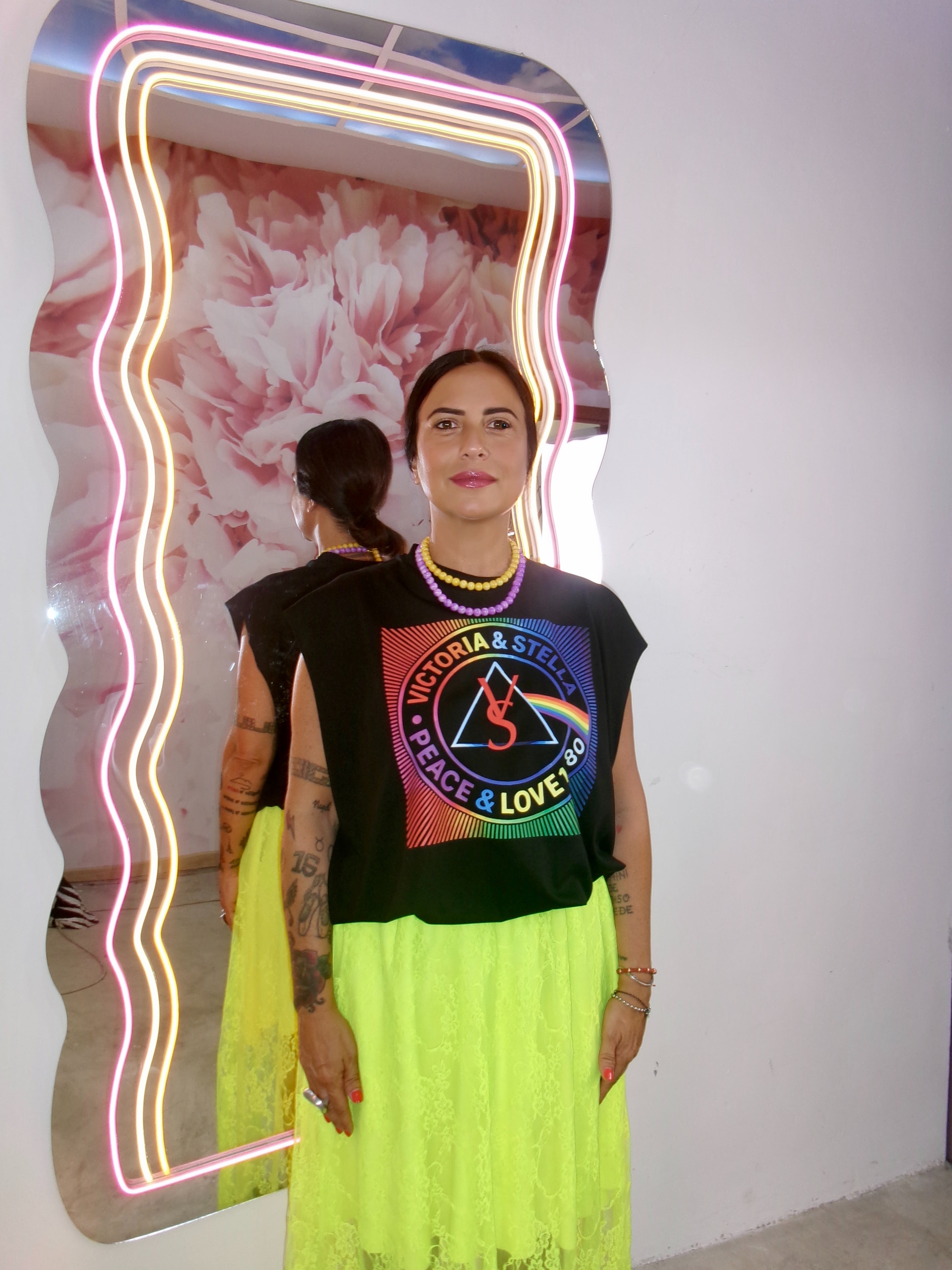 Total Outfit Peace&Love Giro manica