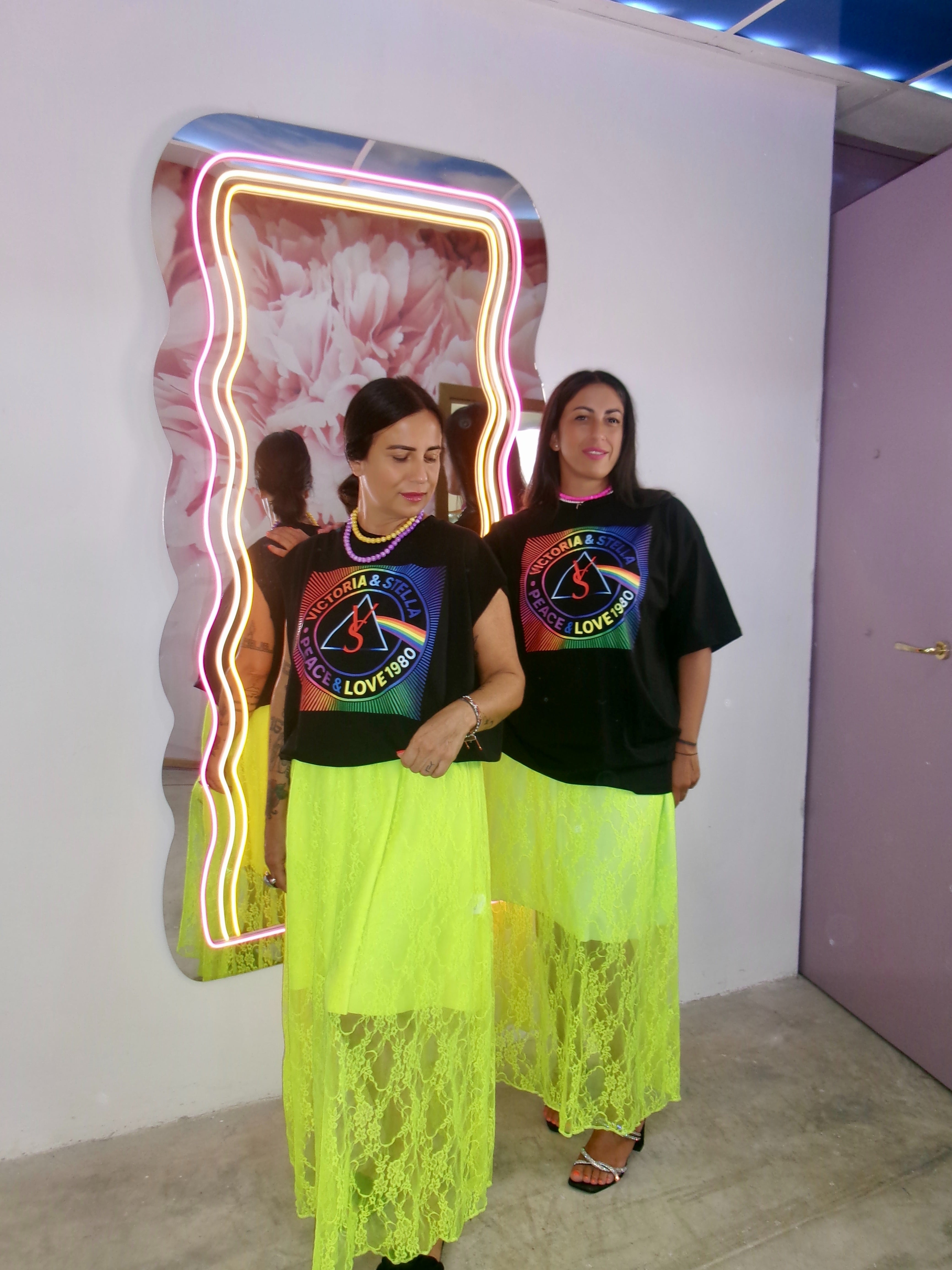 Total Outfit Peace&Love Giro manica